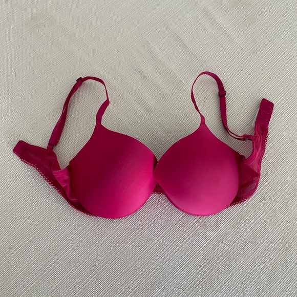 Calvin Klein Pink T-Shirt Bra with Molded Cups - Picture 1 of 4